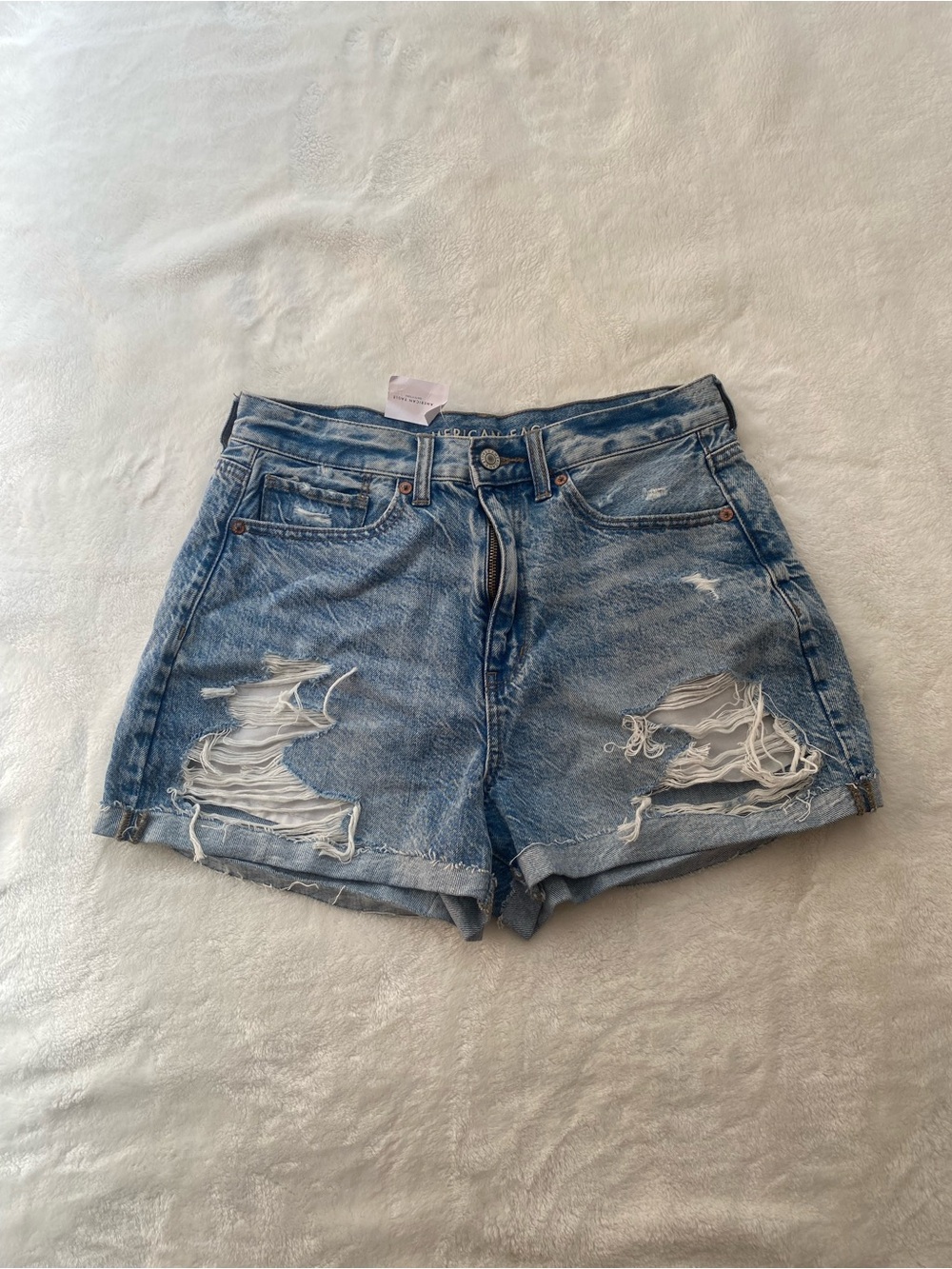 NWT American Eagle Distressed High-Rise Mom Denim Shorts Sz 6 Medium Wash